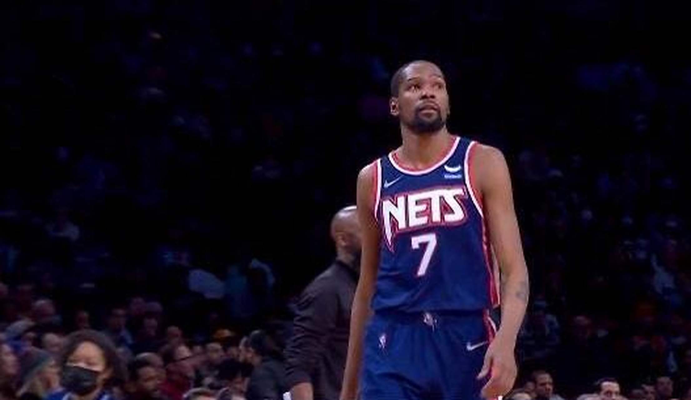 开云体育网址-篮网队惨败后更衣室爆发冲突，主帅回应，文章事情.-开云体育网址