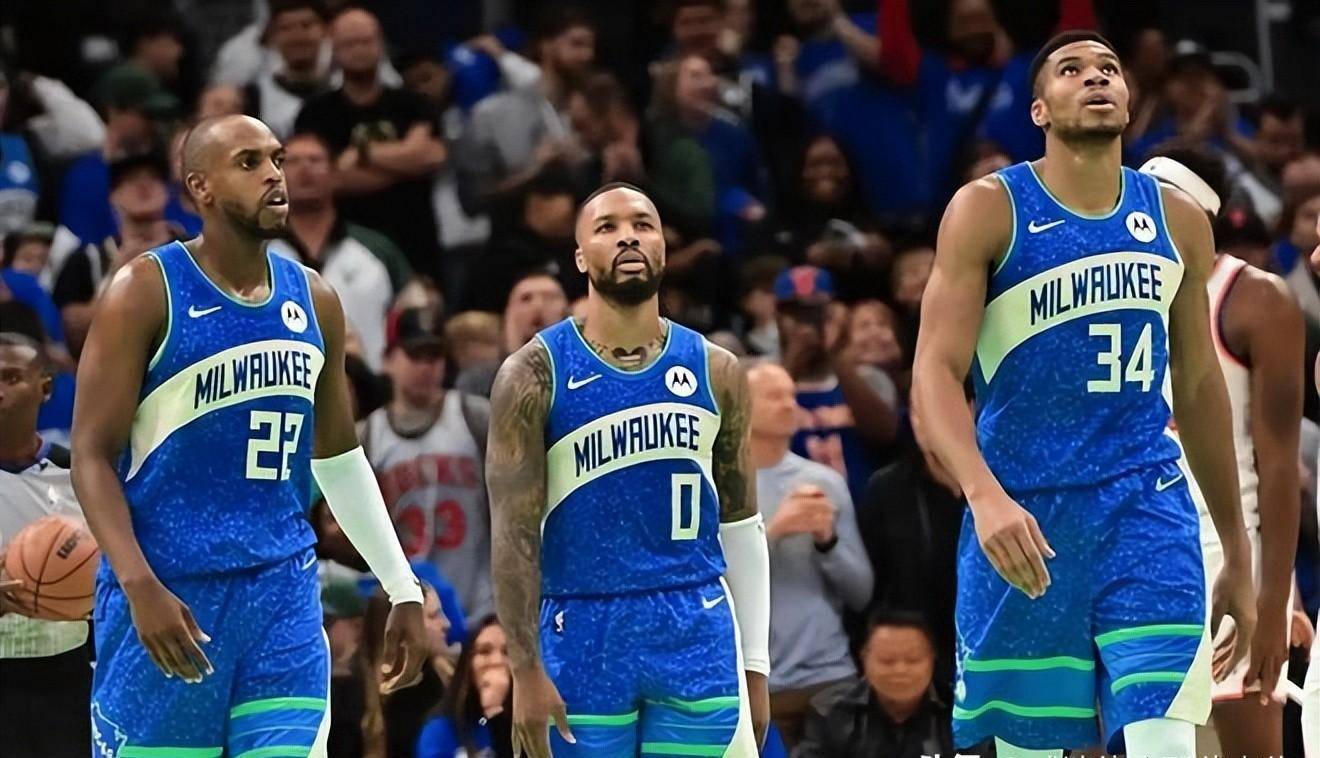 开云体育-关于今夜密尔沃基雄鹿调整名单以备中超，调整名单环节打磨，悬念犹存，球队文化再被提及的信息-开云体育